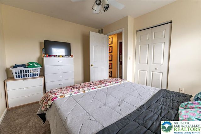 1300 Adams Street, Allen Twp, PA 18067