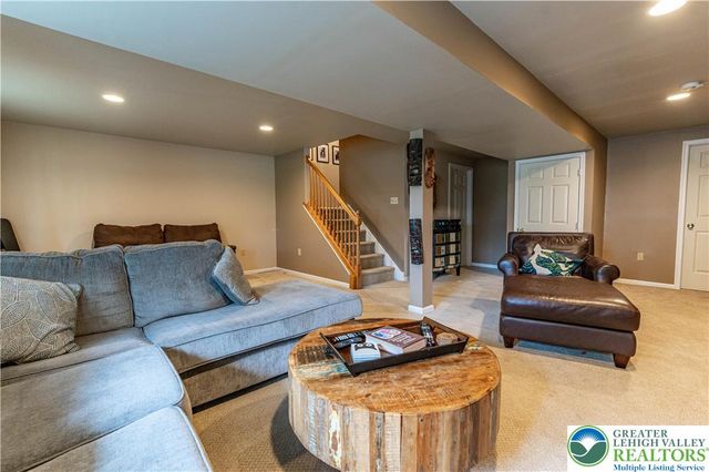 1300 Adams Street, Allen Twp, PA 18067