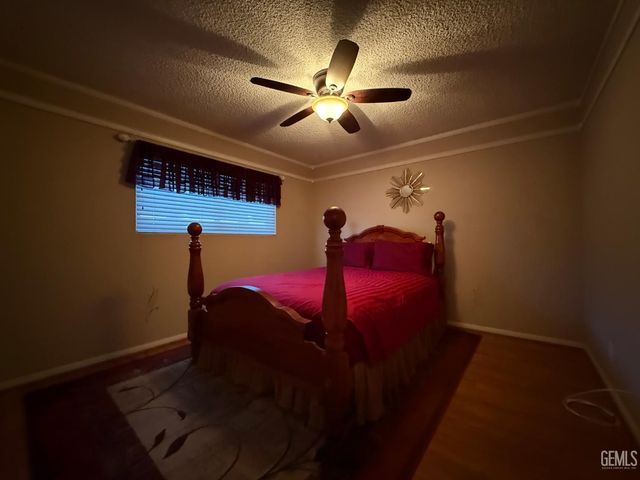 3212 Earnest Court, Bakersfield, CA 93304