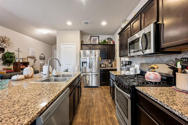 3301 Tilmon LN, Austin, TX 78725