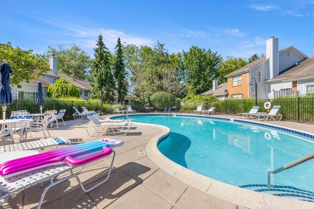 1855 Bridgestone Drive, Lexington, KY 40511