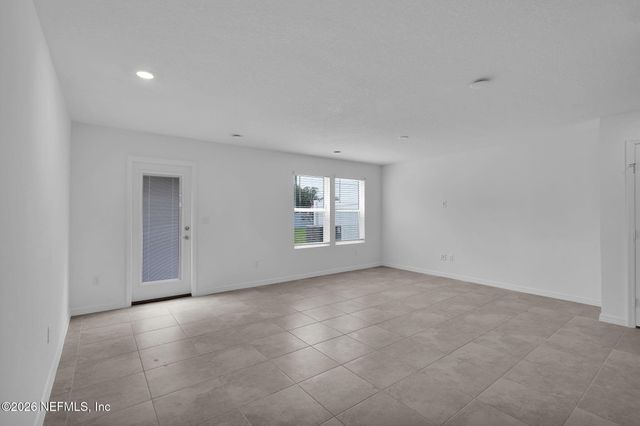 10112 WHISTLING PINE Court, Jacksonville, FL 32221