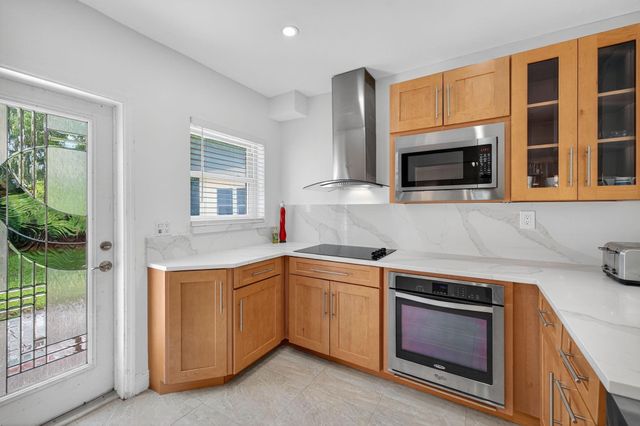 283 Imperial Lane, Lauderdale-By-The-Sea, Lauderdale By The Sea, FL 33308