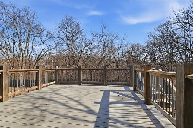 10804 W 76th Street, Shawnee, KS 66214