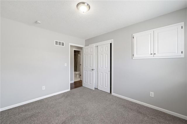 10804 W 76th Street, Shawnee, KS 66214