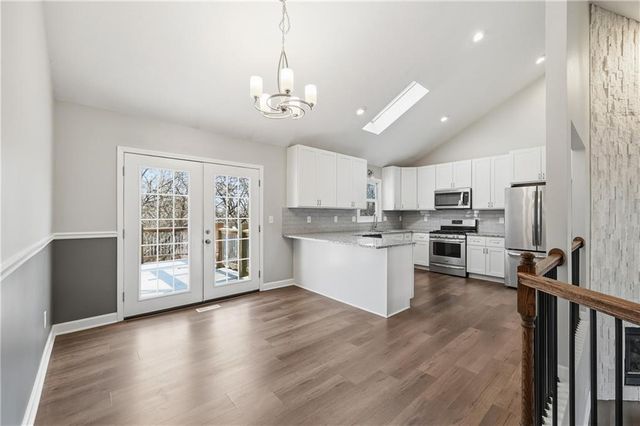 10804 W 76th Street, Shawnee, KS 66214