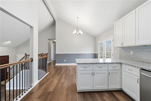 10804 W 76th Street, Shawnee, KS 66214