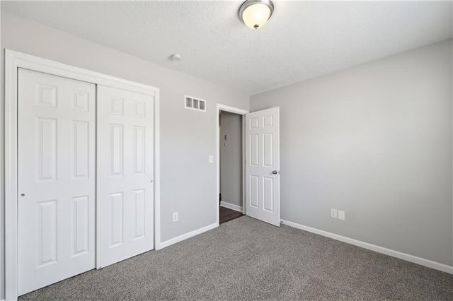 10804 W 76th Street, Shawnee, KS 66214