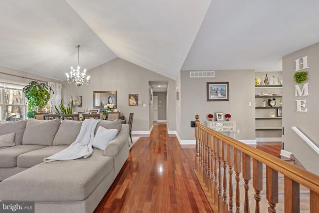11 FREDERICK, Sicklerville, NJ 08081