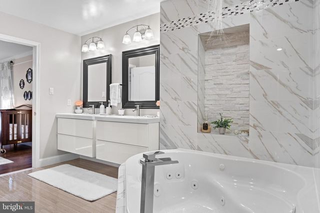 11 FREDERICK, Sicklerville, NJ 08081