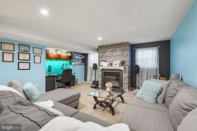 11 FREDERICK, Sicklerville, NJ 08081