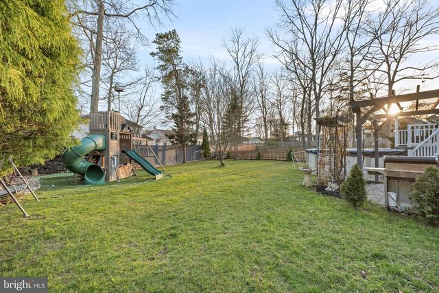 11 FREDERICK, Sicklerville, NJ 08081