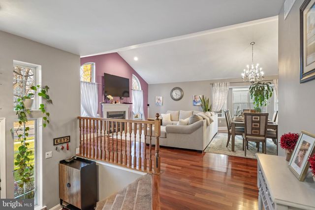11 FREDERICK, Sicklerville, NJ 08081