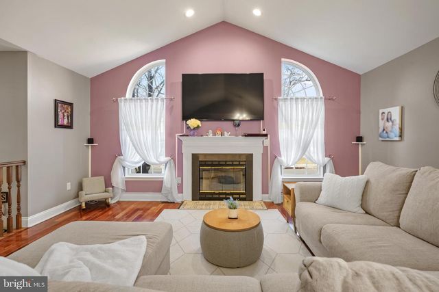 11 FREDERICK, Sicklerville, NJ 08081