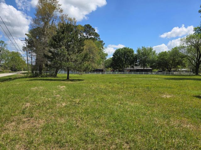 334 Martin Drive, Ames, TX 77575