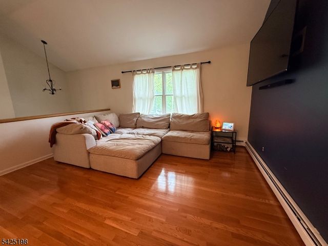 8 Cold Spring Dr, Vernon Twp., NJ 07422