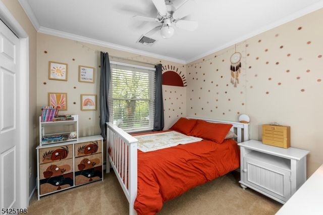 8 Cold Spring Dr, Vernon Twp., NJ 07422