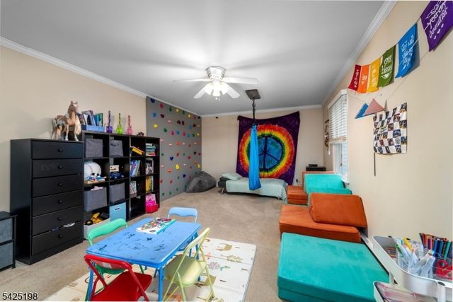 8 Cold Spring Dr, Vernon Twp., NJ 07422