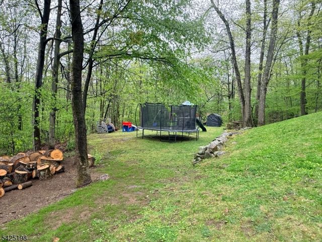 8 Cold Spring Dr, Vernon Twp., NJ 07422