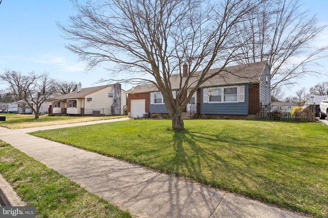 116 LUCAS DR, Bordentown, NJ 08505