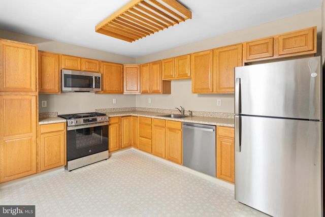 116 LUCAS DR, Bordentown, NJ 08505