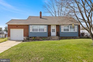 116 LUCAS DR, Bordentown, NJ 08505