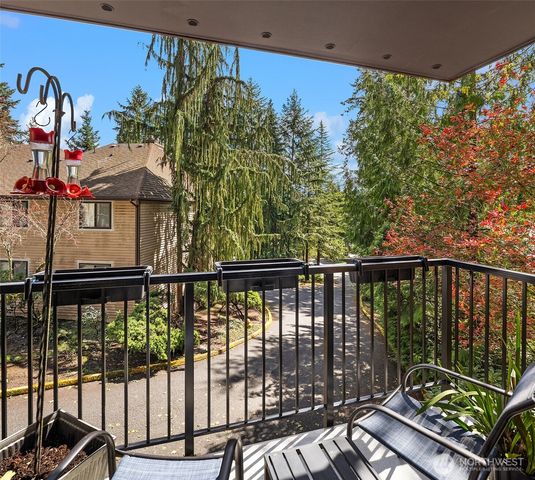 17427 NE 88th Place, Redmond, WA 98052