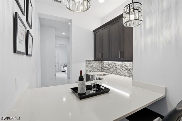 11752 Freesia TER, Naples, FL 34120