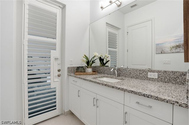 11752 Freesia TER, Naples, FL 34120