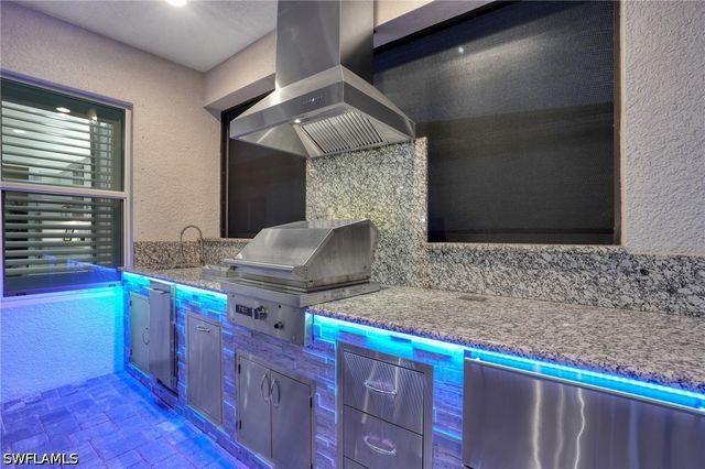 11752 Freesia TER, Naples, FL 34120