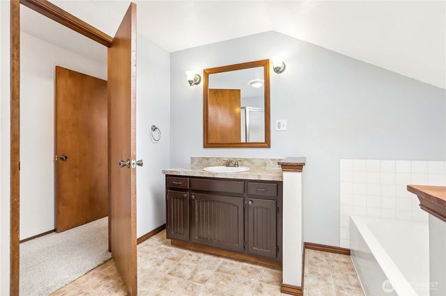 13232 Robinhood Lane, Snohomish, WA 98290