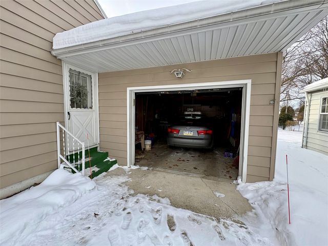 3922 RILLING Avenue, Erie, PA 16509