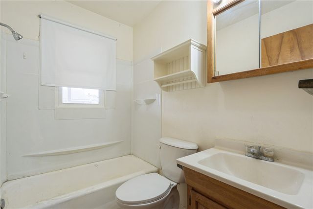 314 1st Street, Atkins, IA 52206
