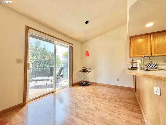 2822 Nw IVY Ln, Camas, WA 98607