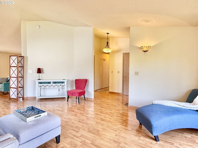 2822 Nw IVY Ln, Camas, WA 98607