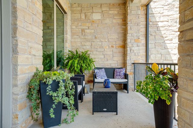 520 Woodside TER, Austin, TX 78738