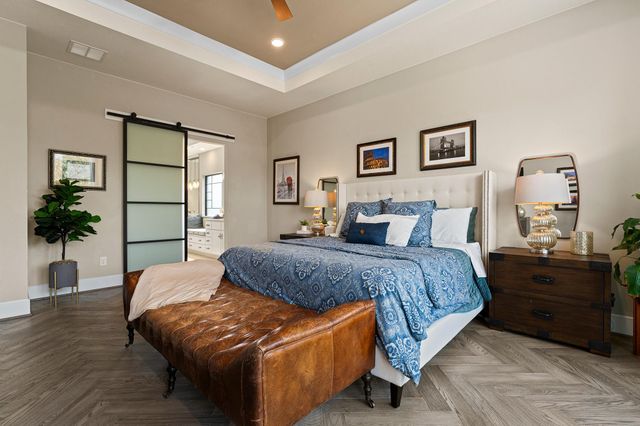 520 Woodside TER, Austin, TX 78738