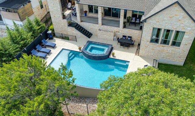 520 Woodside TER, Austin, TX 78738