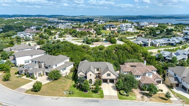 520 Woodside TER, Austin, TX 78738
