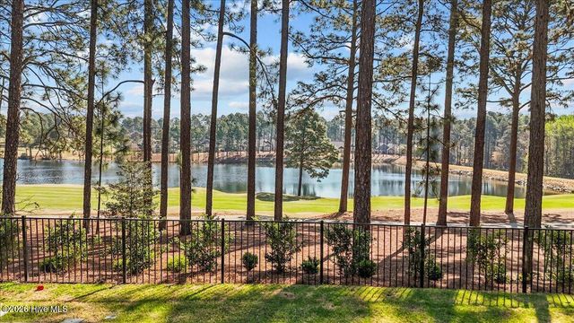 16 Masters Ridge, Southern Pines, NC 28387