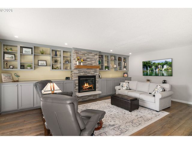 1200 Ne TERRITORIAL Rd 12, Canby, OR 97013