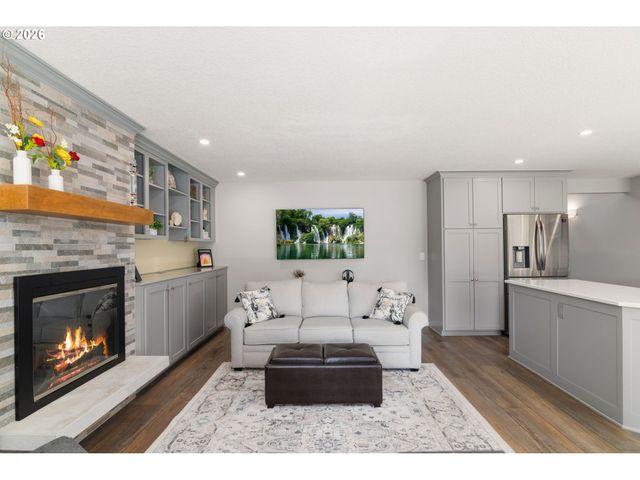 1200 Ne TERRITORIAL Rd 12, Canby, OR 97013