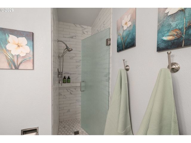 1200 Ne TERRITORIAL Rd 12, Canby, OR 97013