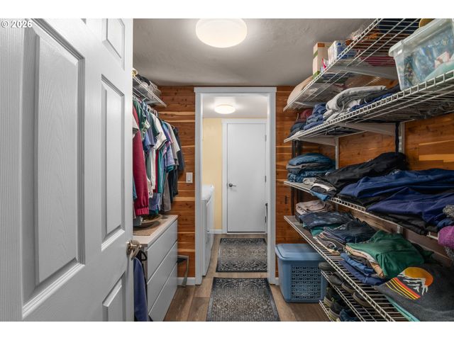 1200 Ne TERRITORIAL Rd 12, Canby, OR 97013