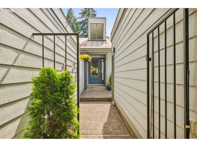 1200 Ne TERRITORIAL Rd 12, Canby, OR 97013