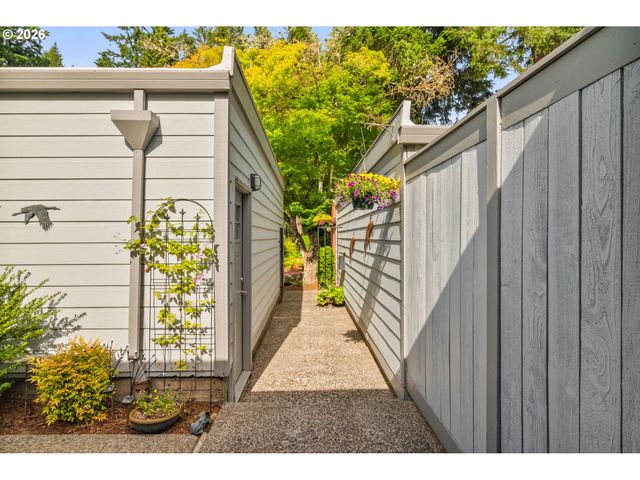 1200 Ne TERRITORIAL Rd 12, Canby, OR 97013