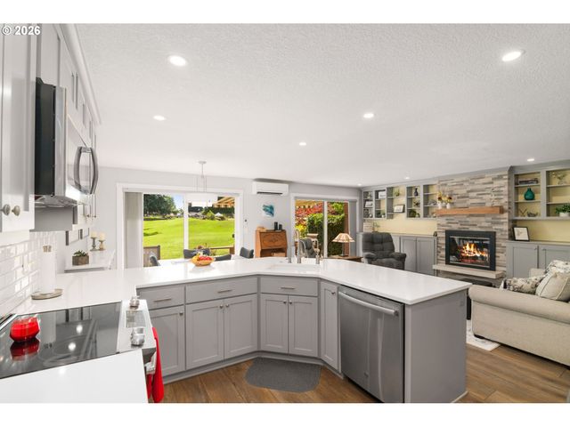 1200 Ne TERRITORIAL Rd 12, Canby, OR 97013