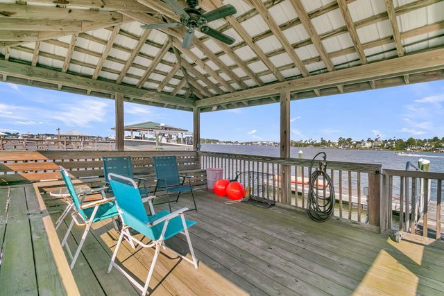1716 Bowline Drive, Mount Pleasant, SC 29466