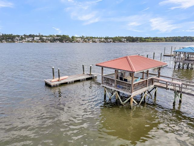 1716 Bowline Drive, Mount Pleasant, SC 29466