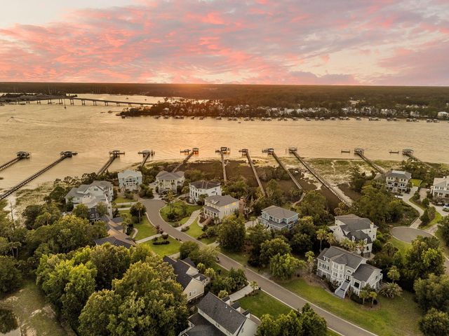 1716 Bowline Drive, Mount Pleasant, SC 29466